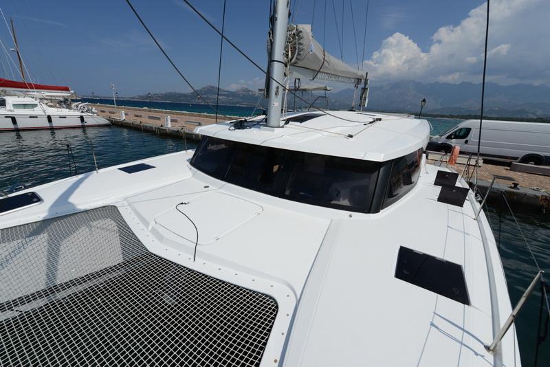 FOUNTAINE PAJOT Lucia 40